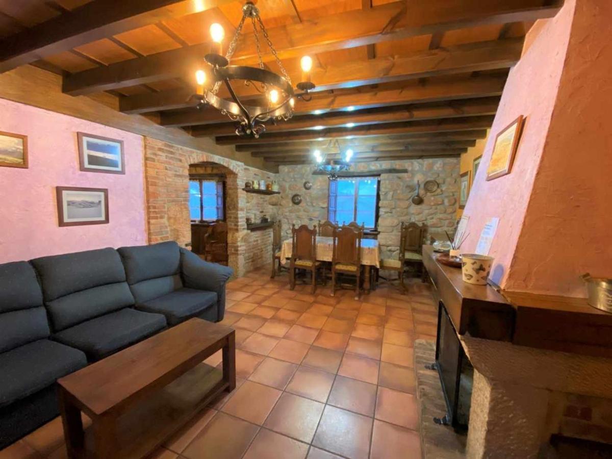 Vivienda Vacacional La Vara Arriondas Exterior foto